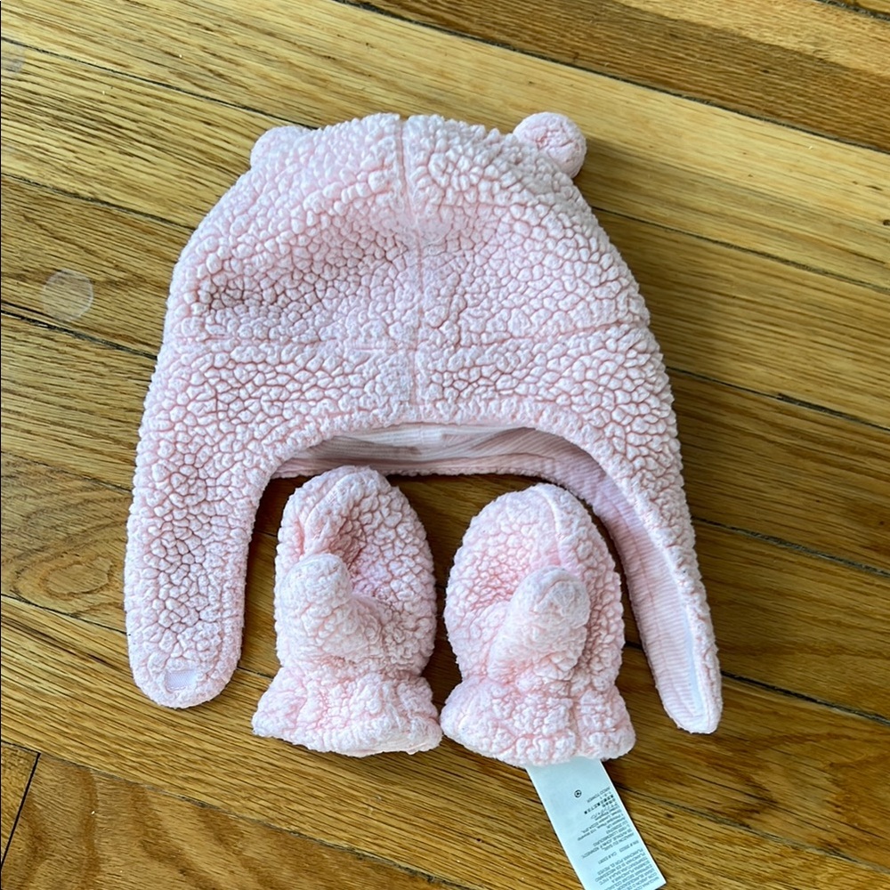 Carters Baby Pink Sherpa Hat and Mittens Set, size 12-24M